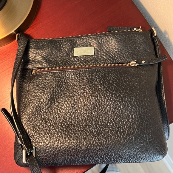 Kate Spade ♠️ Crossbody Purse - Picture 6 of 6